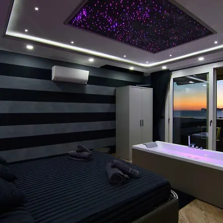 Starry Sky Charming House 4* 알게로